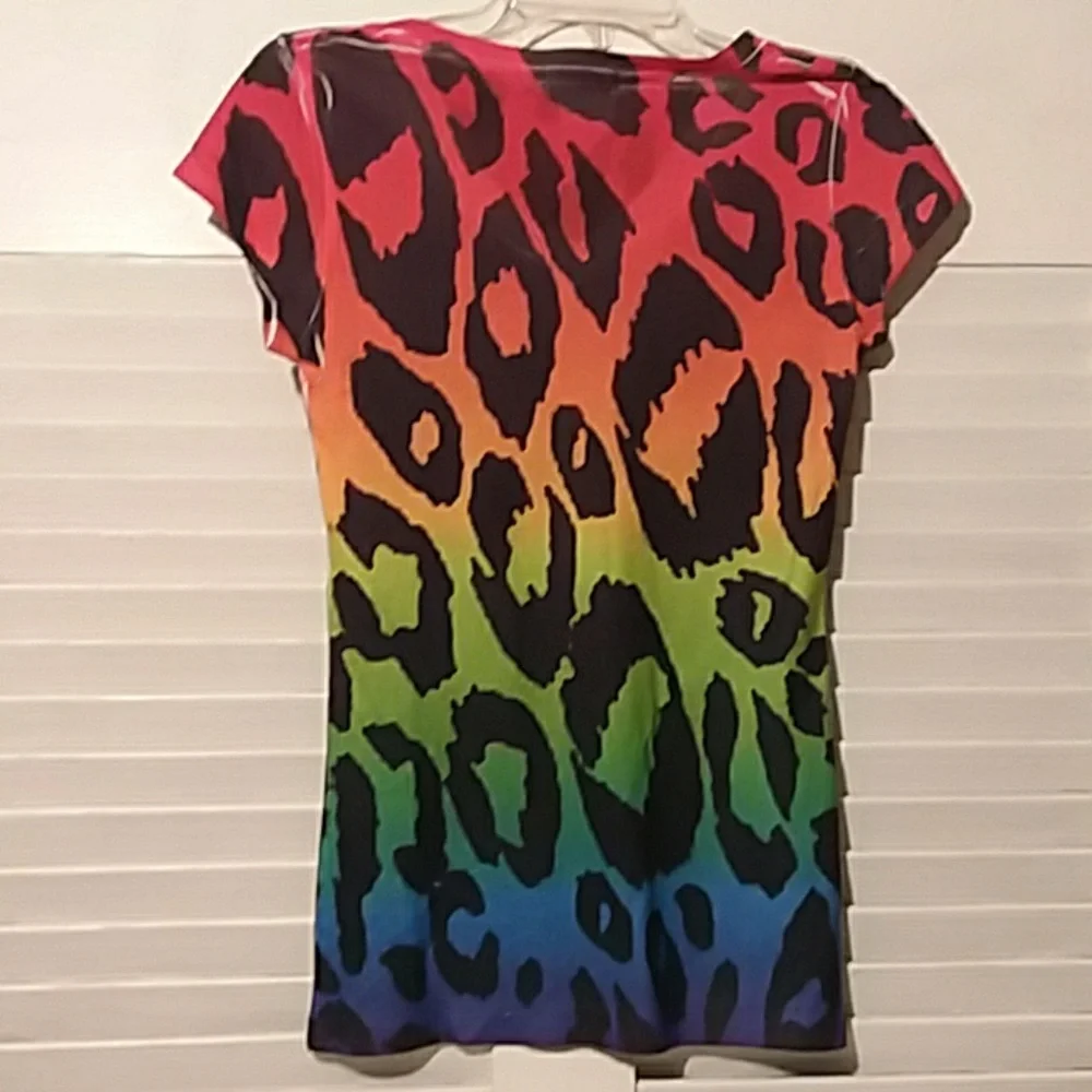 Love Rocks Top - Picture 2 of 4